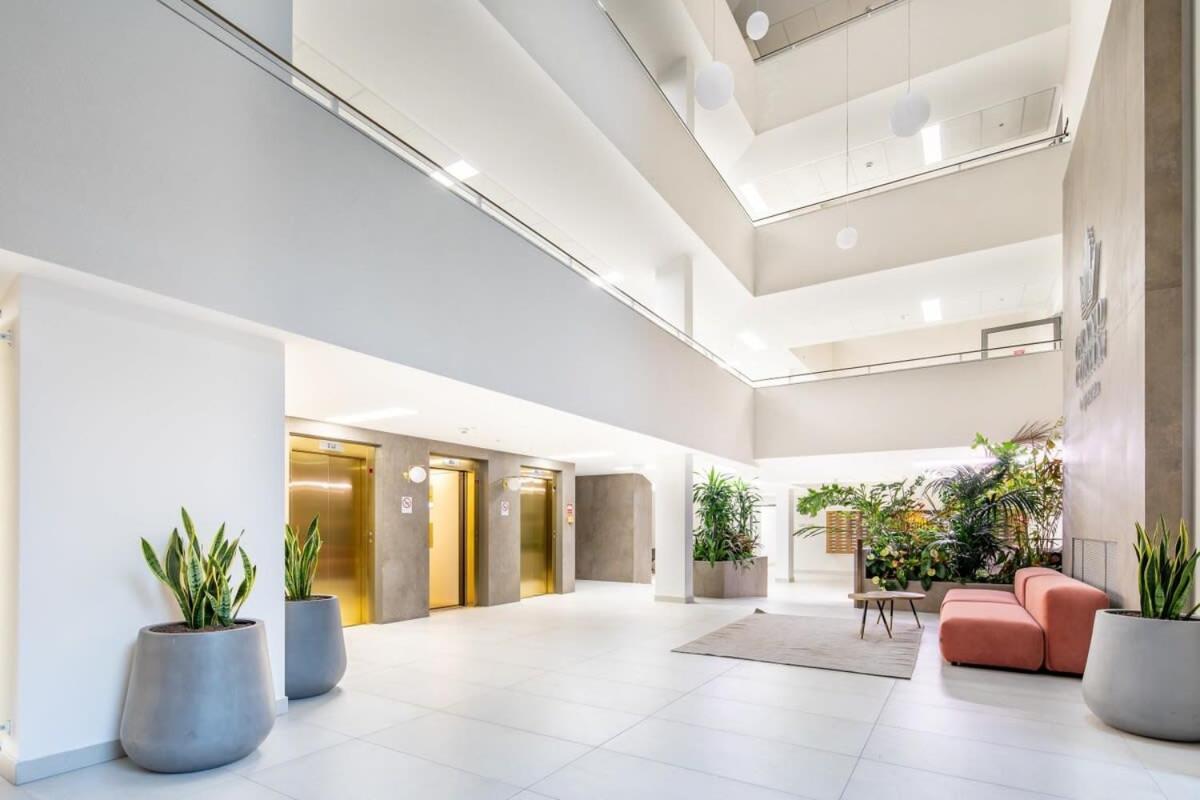 Modern Bright Place With Terrace Appartement
