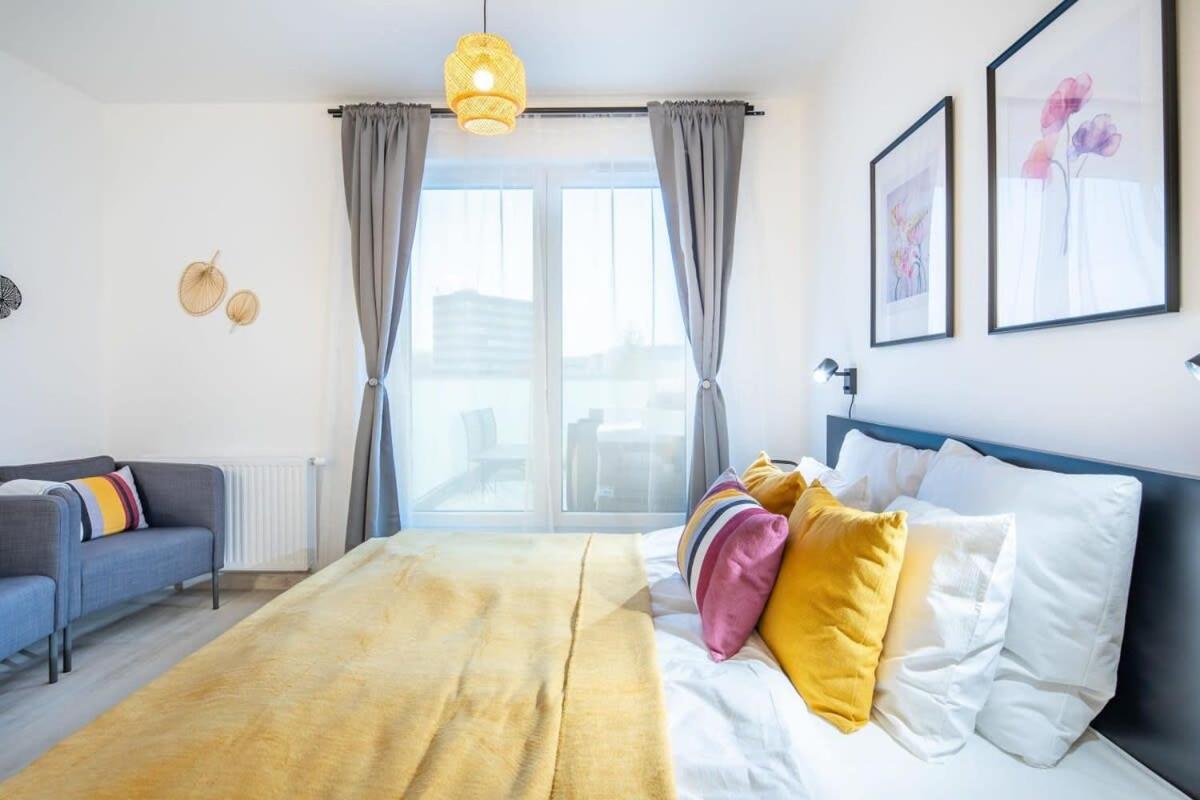 Modern Bright Place With Terrace Appartement