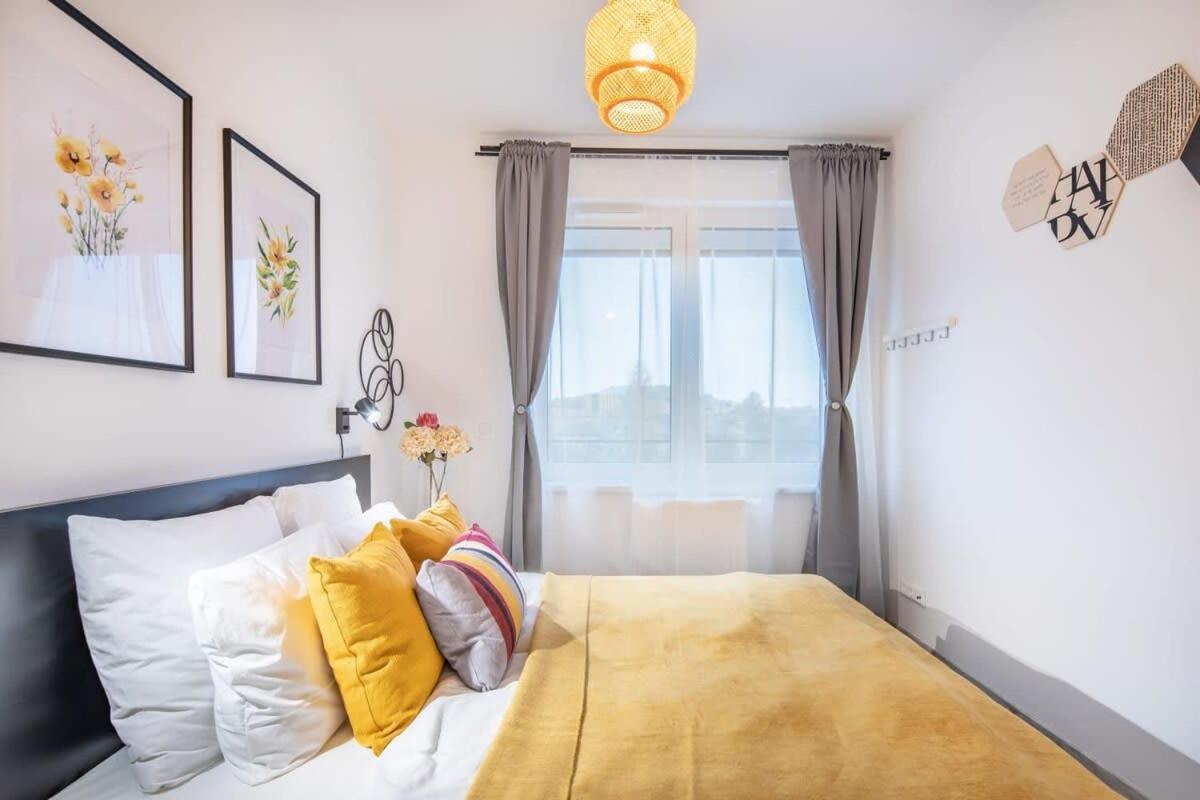 Modern Bright Place With Terrace Appartement *