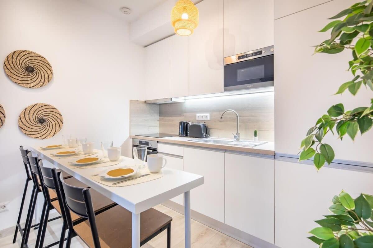 Modern Bright Place With Terrace Boedapest